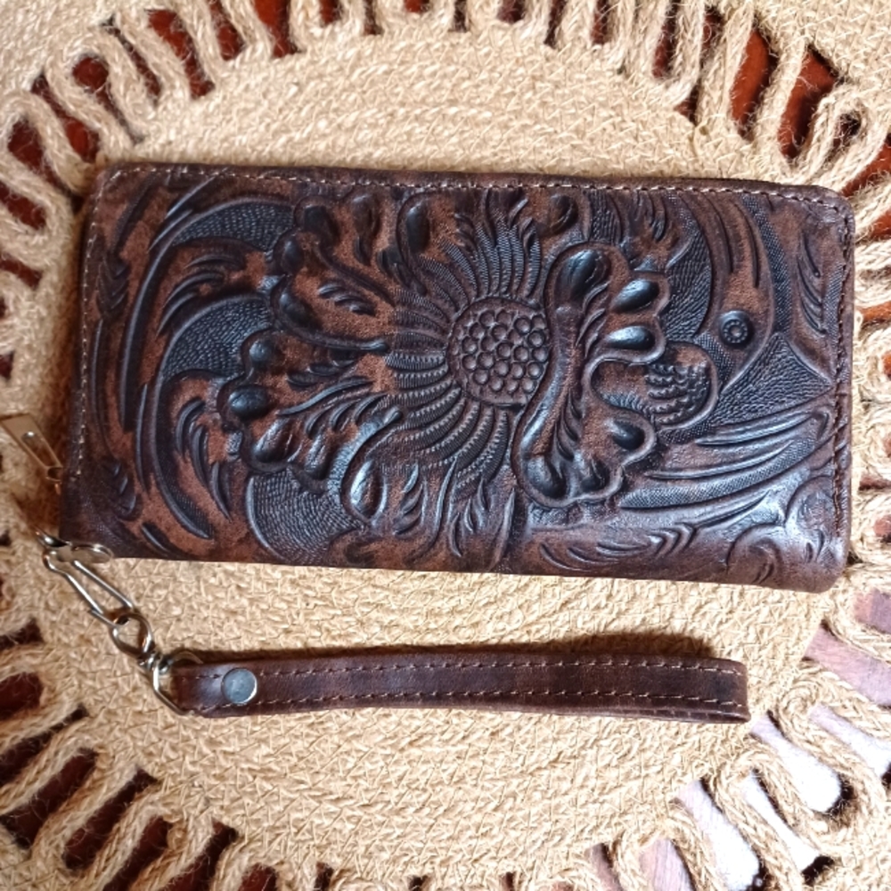 New Tooled Sunflower Brown Leather Wristlet Wallet 7.5"